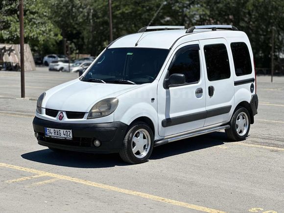 ÖZTÜRK OTOMOTİVDEN 2004 1.5 DİZEL KANGO
