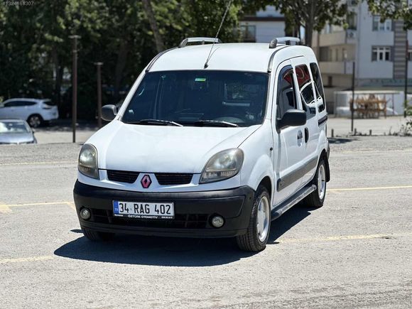 ÖZTÜRK OTOMOTİVDEN 2004 1.5 DİZEL KANGO