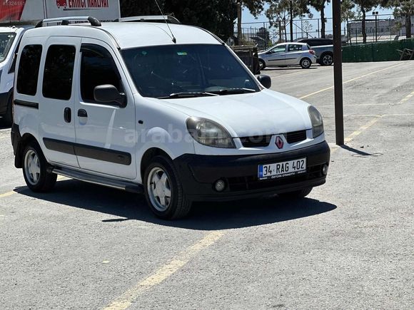 ÖZTÜRK OTOMOTİVDEN 2004 1.5 DİZEL KANGO