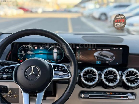 BOYASIZ 2022 MERCEDES GLB 200+ 4 MATİC -CAM TAVAN- COMMAND