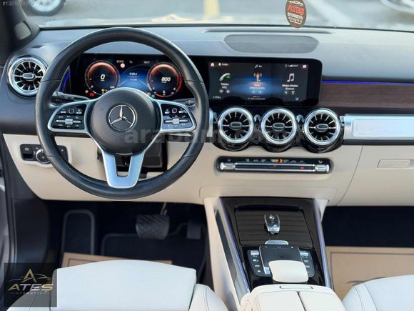 BOYASIZ 2022 MERCEDES GLB 200+ 4 MATİC -CAM TAVAN- COMMAND