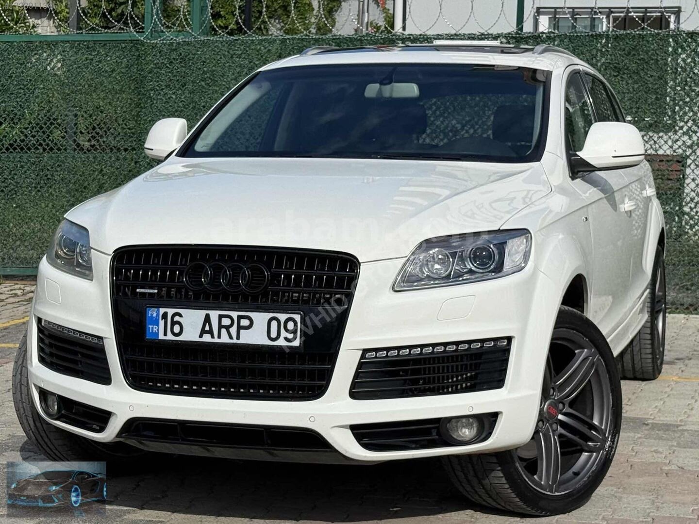 Galeriden Audi Q7 3.0 TDI Quattro 2009 Model İstanbul 239.000 km Beyaz 1