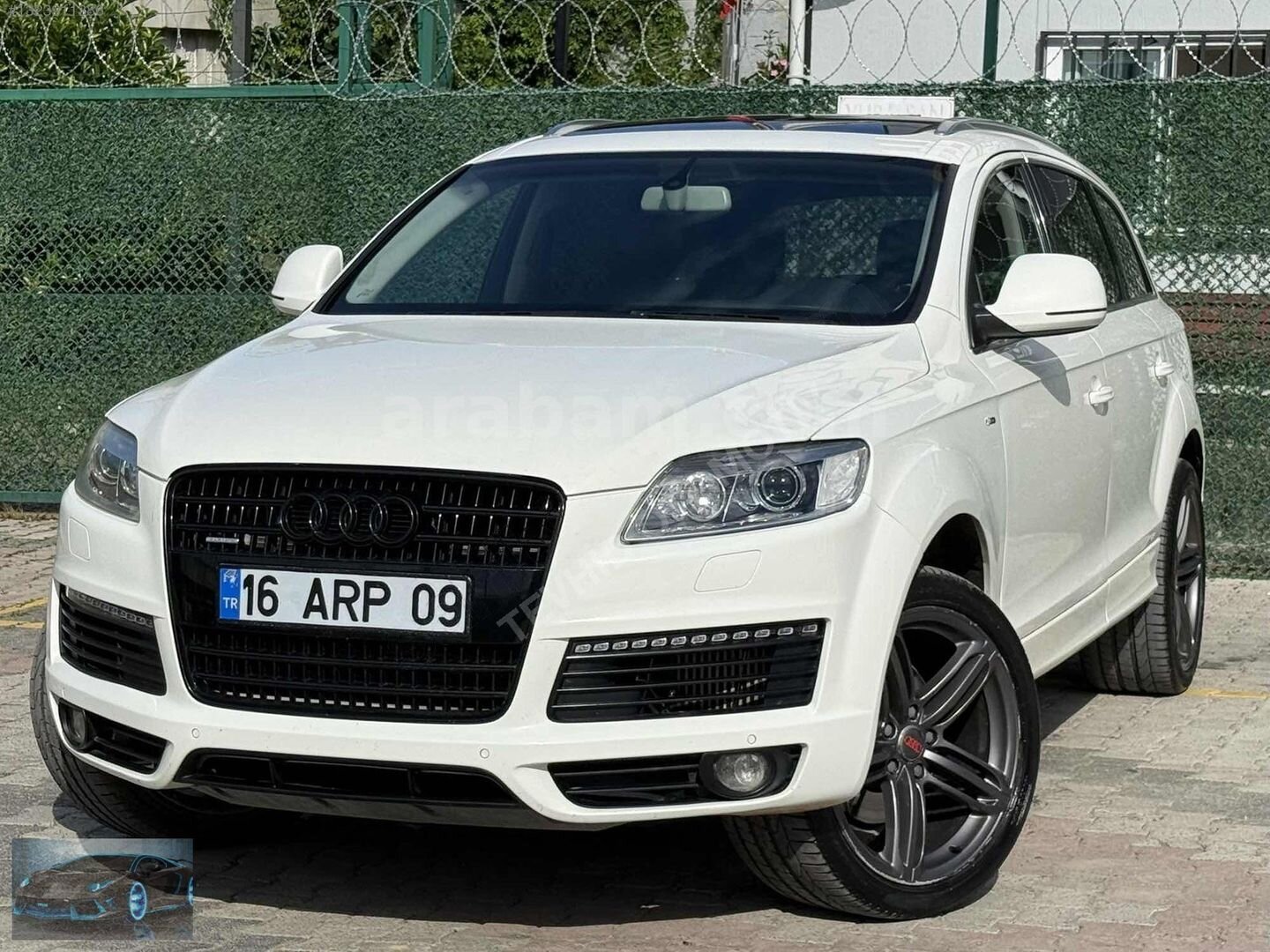 Galeriden Audi Q7 3.0 TDI Quattro 2009 Model İstanbul 239.000 km Beyaz 2
