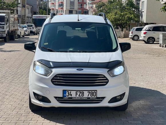 2017 Ford Courier delux