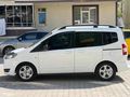 2017 Ford Courier delux