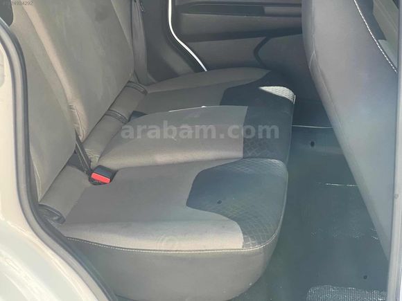 2017 Ford Courier delux