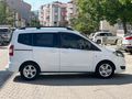 2017 Ford Courier delux