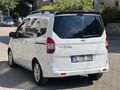 2017 Ford Courier delux