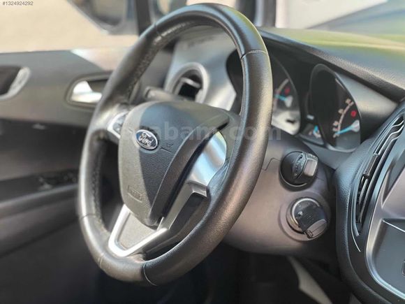 2017 Ford Courier delux