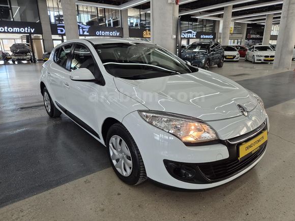 2013 RENAULT MEGANE 1.6 JOY OTOMATİK 92 BİN KM'DE LPG'Lİ