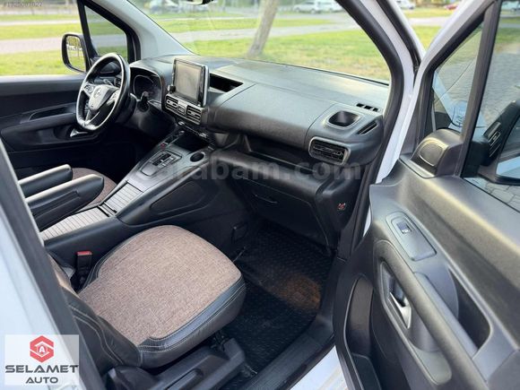 SELAMET AUTO 2024 OPEL COMBO 88.000 KM KONSOL+CAM TAVAN HATASIZ