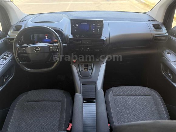2024 Opel Combo Ultimate Cam Tavan 360K Boyasız