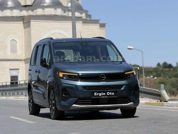 2024 Opel Combo Ultimate Cam Tavan 360K Boyasız