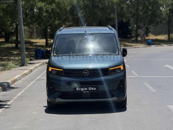 2024 Opel Combo Ultimate Cam Tavan 360K Boyasız