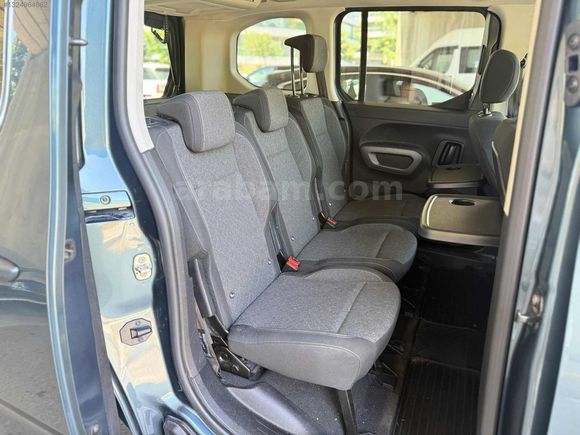 2024 Opel Combo Ultimate Cam Tavan 360K Boyasız