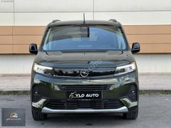 BOYASIZ 2025 MODEL OPEL COMBO 1.5 D ULTİMATE CAM TAVAN İLK EL
