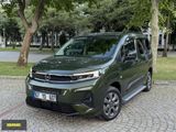 2025 ÇIKIŞLI OPEL COMBO 1.5 D 130 Bg/E-TOGGLE/BOYASIZ/20.ooo KM/