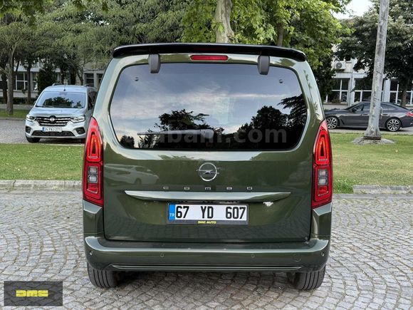 2025 ÇIKIŞLI OPEL COMBO 1.5 D 130 Bg/E-TOGGLE/BOYASIZ/20.ooo KM/