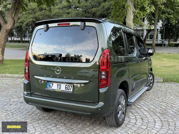 2025 ÇIKIŞLI OPEL COMBO 1.5 D 130 Bg/E-TOGGLE/BOYASIZ/20.ooo KM/