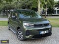 2025 ÇIKIŞLI OPEL COMBO 1.5 D 130 Bg/E-TOGGLE/BOYASIZ/20.ooo KM/