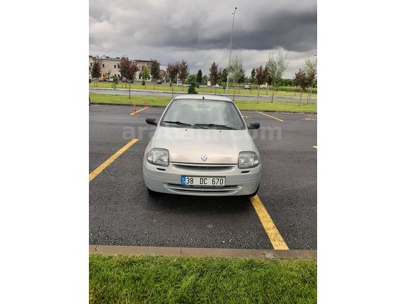 Sahibinden Renault Clio 1.4 RNA 2000 Model