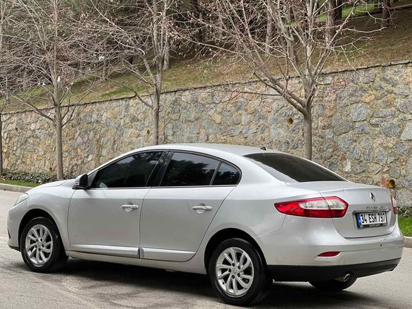 Galeriden Renault Fluence 1.5 dCi Joy 2013 Model İstanbul