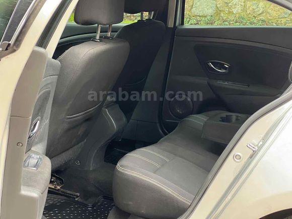 Galeriden Renault Fluence 1.5 dCi Joy 2013 Model İstanbul