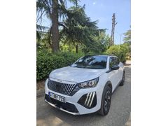 Öğretmenden Temiz Peugeot 2008 1.2 PureTech Allure 2023 Model