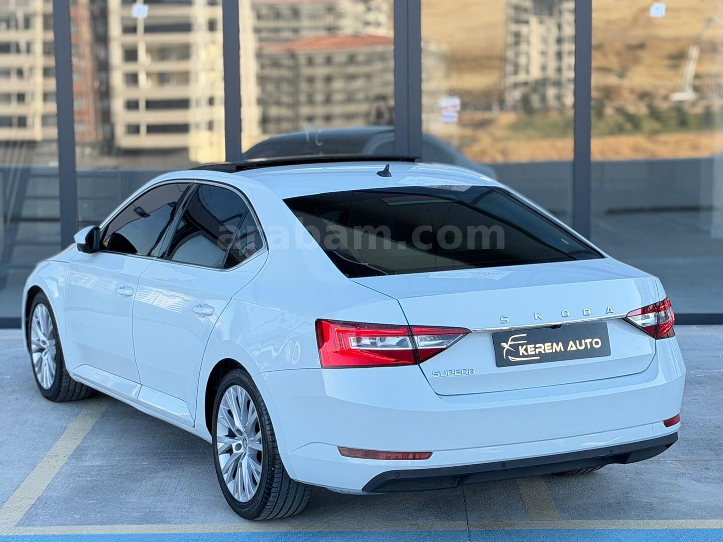Galeriden Skoda SuperB 1.5 TSI Prestige 2020 Model Gaziantep 121.000 km Beyaz 6