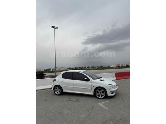 Sahibinden Peugeot 206 1.4 HDi X-Design 2004 Model  295.000 km Beyaz