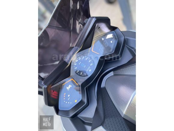 HALF MOTO 2021 KYMCO AK 550