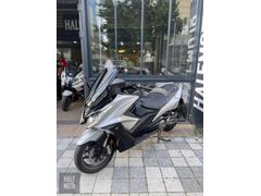 HALF MOTO 2021 KYMCO AK 550