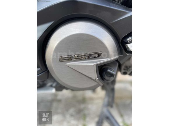 HALF MOTO 2021 KYMCO AK 550