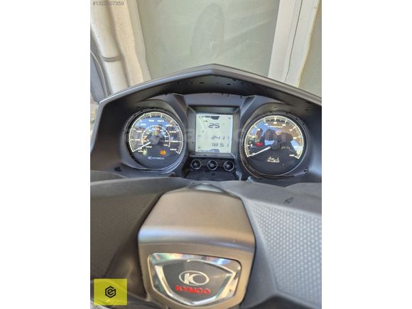 2400KMDE HATASIZ TRAMERSİZ 250CC MAXİSCOOTER