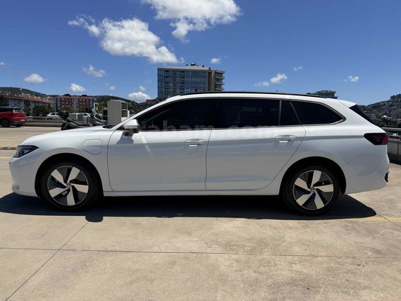 2025 HATASIZ VW PASSAT E HYBRID 
