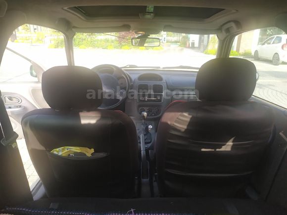 Sahibinden Renault Clio 1.6 Dynamique 2002 Model  195.000 km Gri (Gümüş)