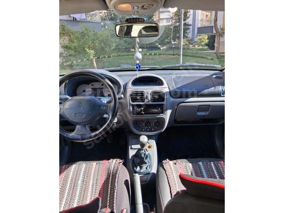 Sahibinden Renault Clio 1.6 Dynamique 2002 Model  195.000 km Gri (Gümüş)