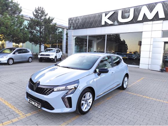 KUMRU OTOMOTİV'DEN 2025 CLİO 1.0 TCE 90HP EVOLUTİON X-TRONİC GSR