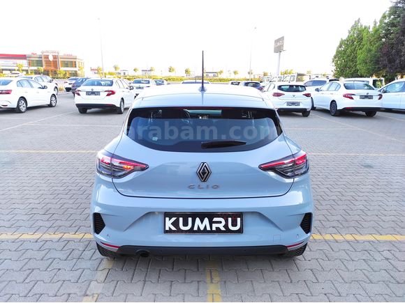 KUMRU OTOMOTİV'DEN 2025 CLİO 1.0 TCE 90HP EVOLUTİON X-TRONİC GSR