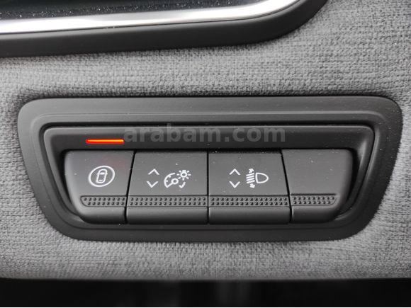 KUMRU OTOMOTİV'DEN 2025 CLİO 1.0 TCE 90HP EVOLUTİON X-TRONİC GSR