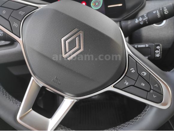 KUMRU OTOMOTİV'DEN 2025 CLİO 1.0 TCE 90HP EVOLUTİON X-TRONİC GSR