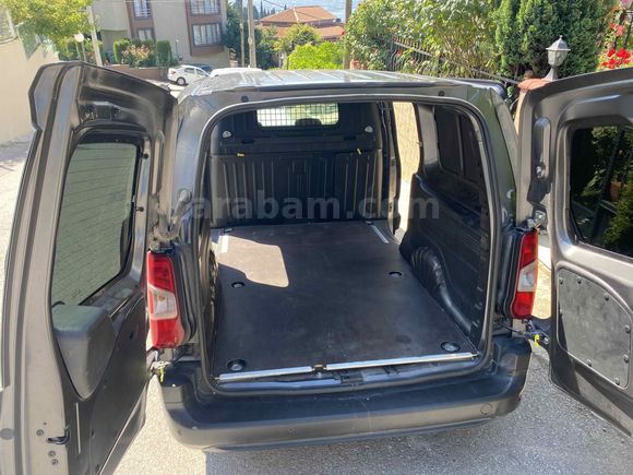 Sahibinden Opel Combo 1.5 CDTI Elegance 2022 Model 