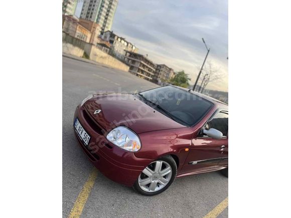Sahibinden Renault Clio 1.4 RNA 2000 Model