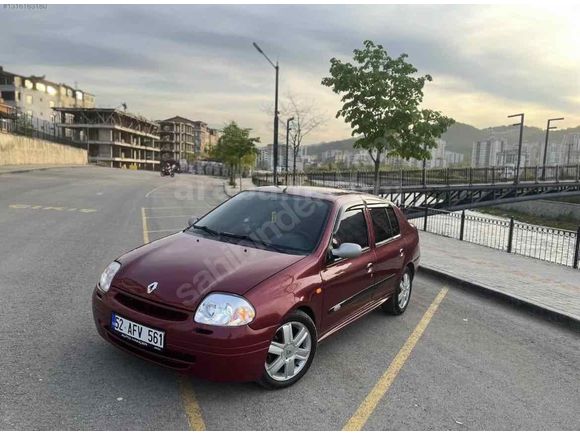 Sahibinden Renault Clio 1.4 RNA 2000 Model