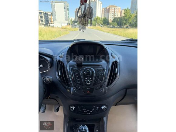 FORD TOURNEO COURİER