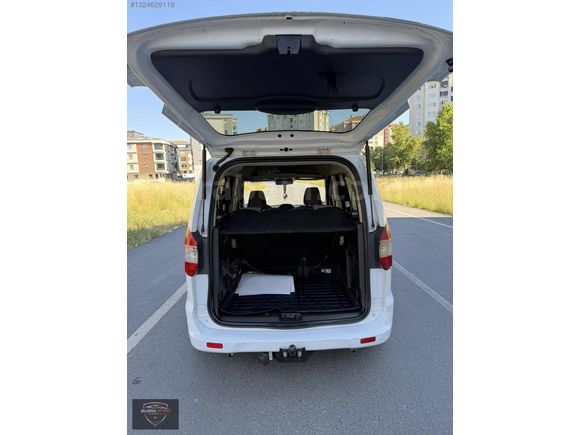 FORD TOURNEO COURİER