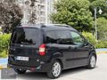 EYP MOTORS'DAN 2017 FORD COURİER+1.6 DİZEL TİTANİUM+95 HP