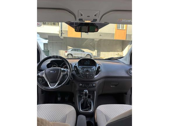HATASIZ BOYASIZ OTOMOBİL RUHSATLI COURİER