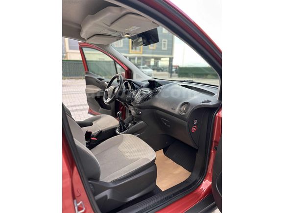 HATASIZ BOYASIZ OTOMOBİL RUHSATLI COURİER