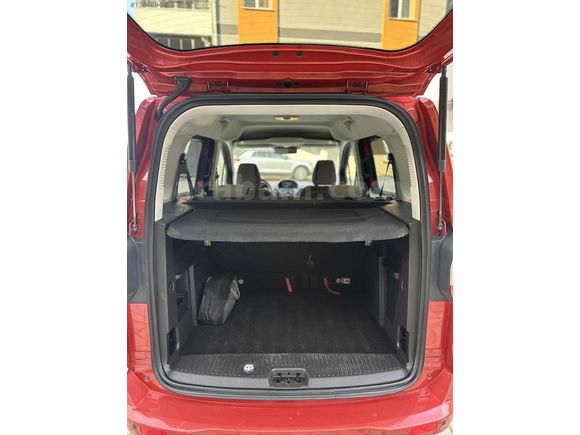 HATASIZ BOYASIZ OTOMOBİL RUHSATLI COURİER